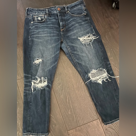 American Eagle AE Tomgirl Distressed Jeans SZ 8 - Picture 2 of 8